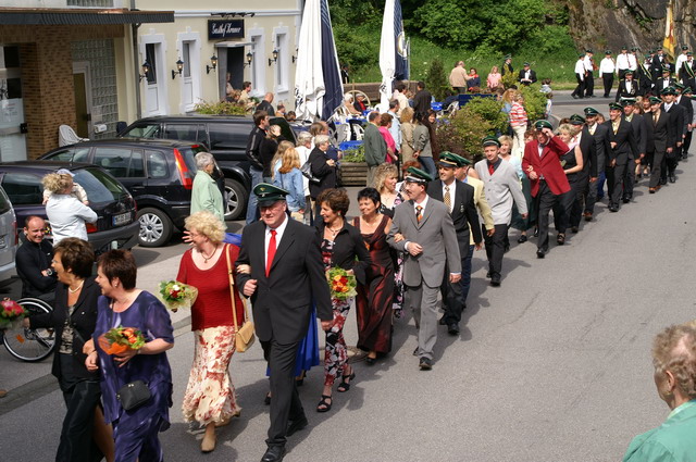 2005_sonntag_festzug_60.jpg